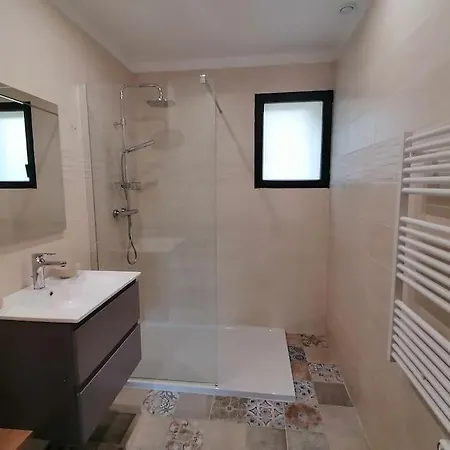 Hotel Ajaccio-villa Moderne Et Familiale 4*